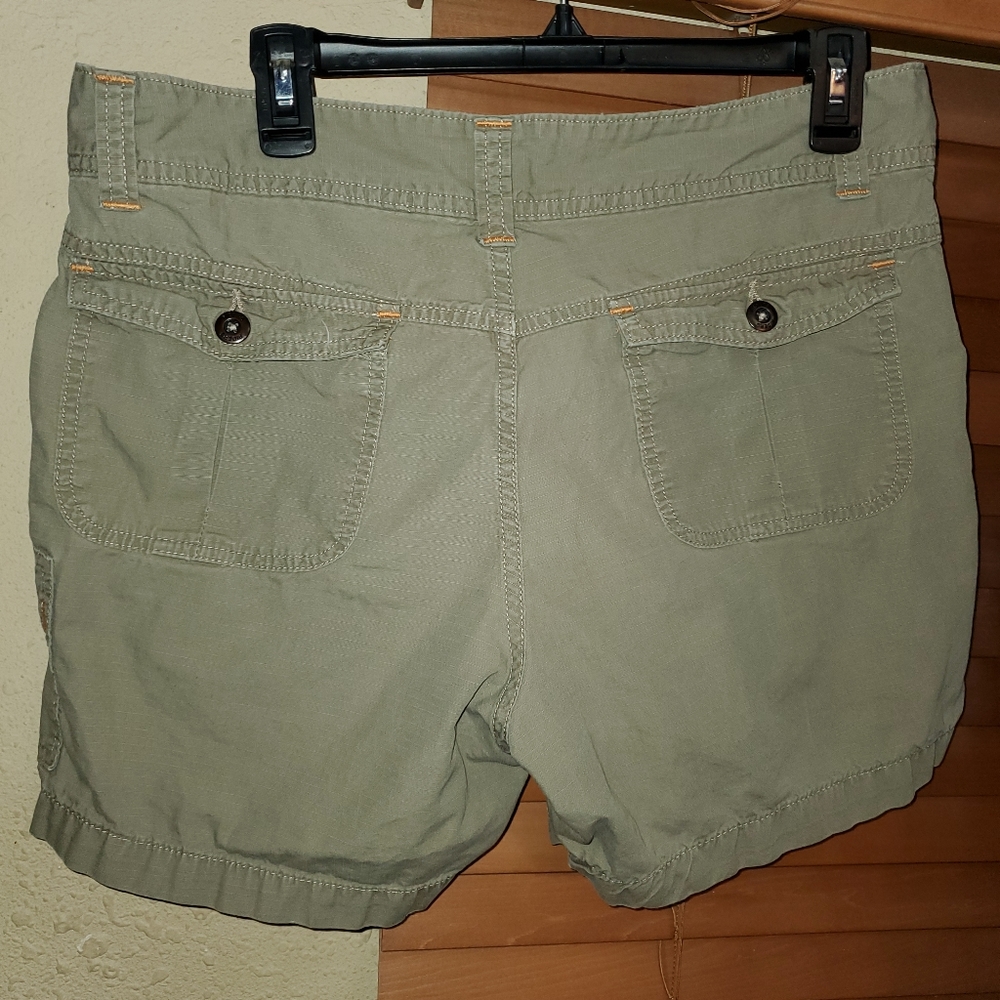 Women's Lee Rider khaki shorts size 12 - Picture 2 of 4